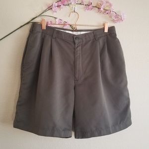 Savane Pleated Shorts size 36